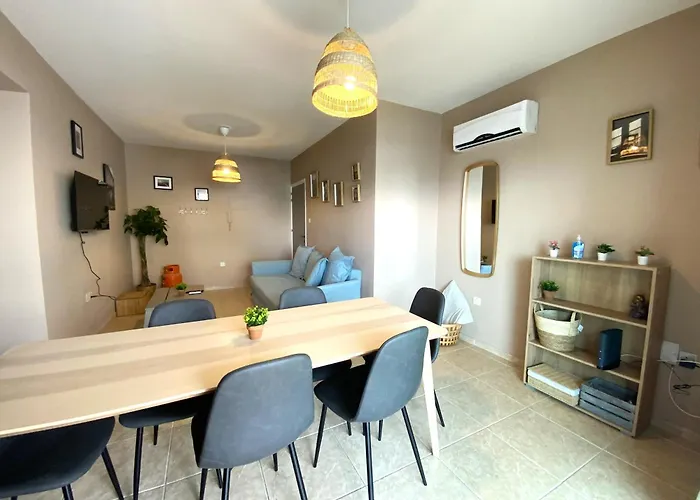 Daire 2br - 5mins Walk To The With Internet Access